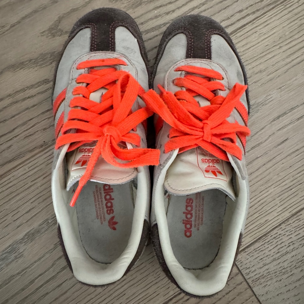 Adidas Sambas Womens 5.5 // Solar Orange Cream